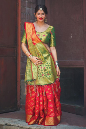 Red color banarasi silk weaving Patola saree