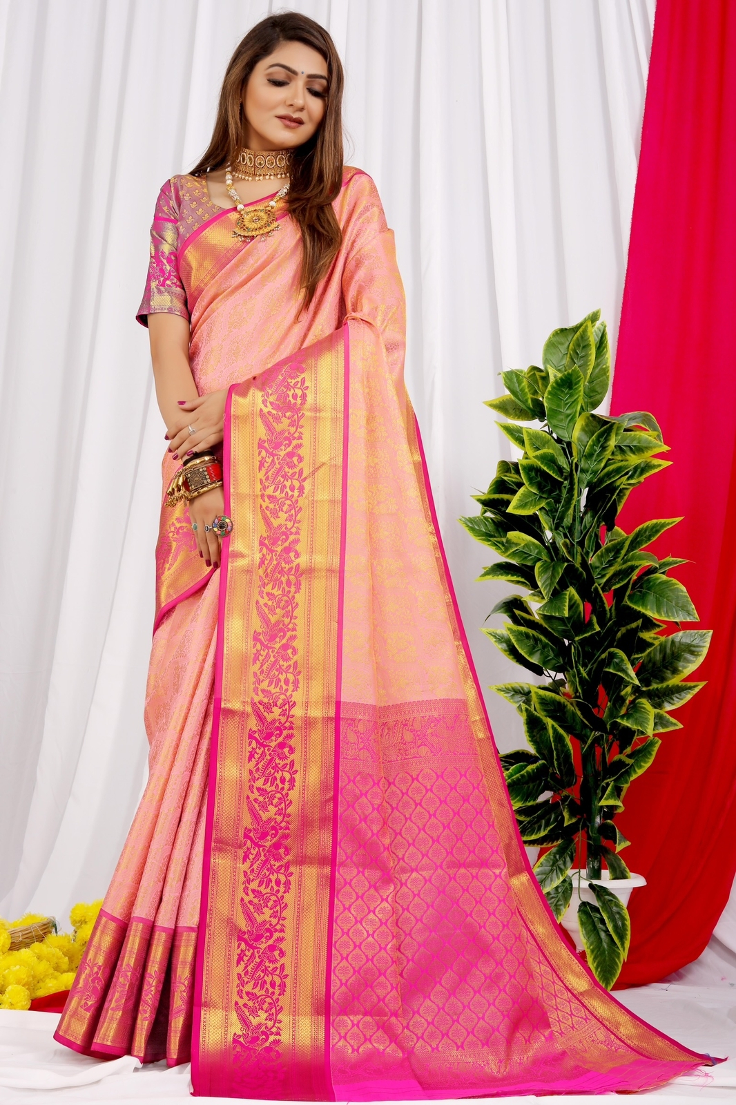 Sarees | Beautiful Light Pink Saree With Golden Border. It Has Attached  Fall | Freeup