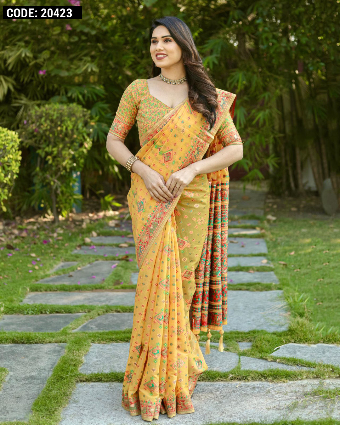 Yellow Saree with Zari,weaving Banarasi silk - SR23712