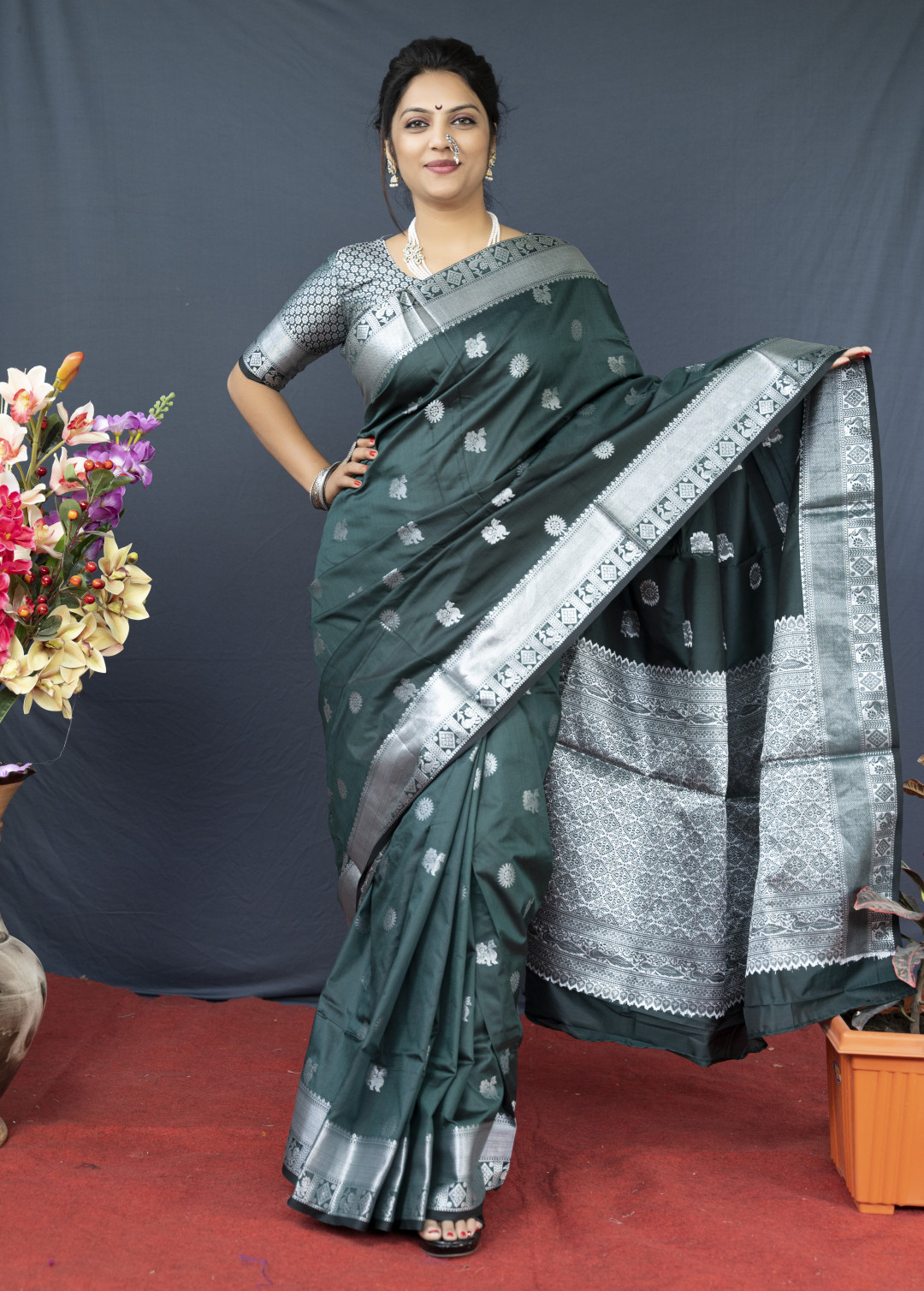 Bottle Green Kashmiri Silver Tilla Aari Embroidered Velvet Saree – Talking  Threads