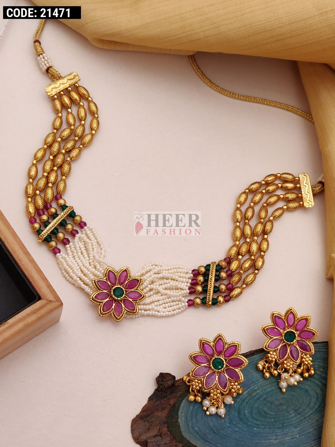 Gold hot sale moti necklace