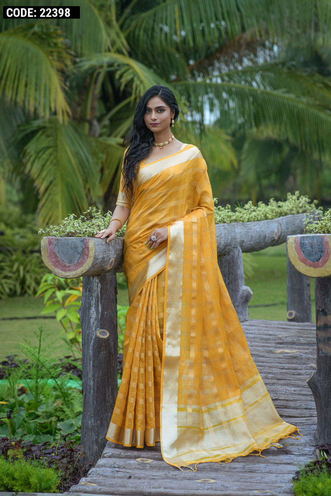 Mrunal Thakur exudes ethnic goals for every bride-to-be in a yellow silk  saree | Times of India