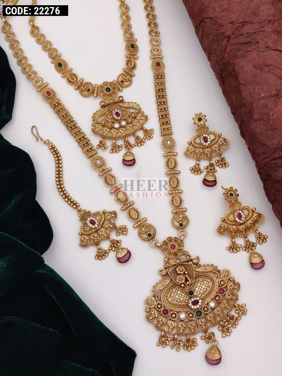 Heavy gold clearance pendant set