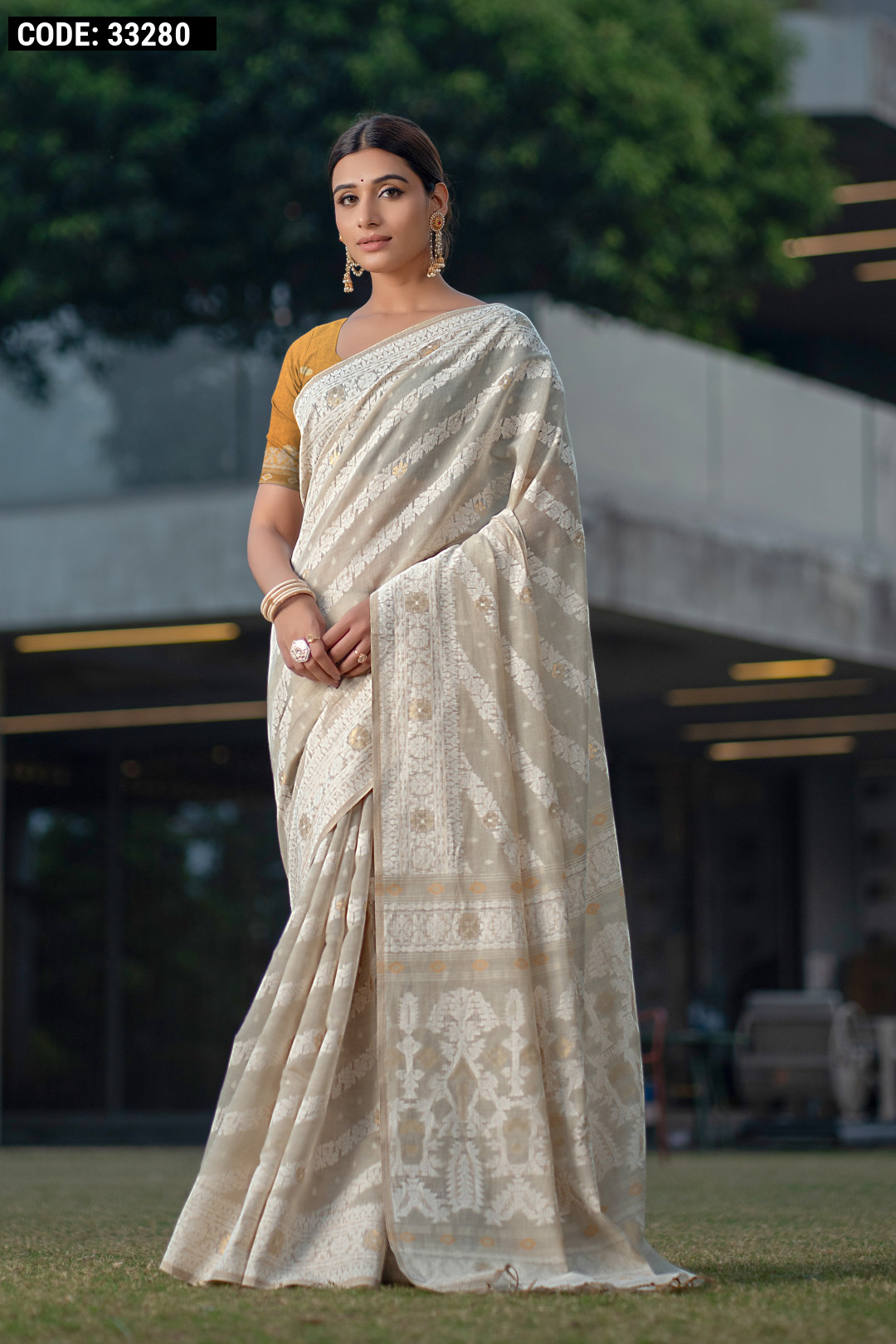 Gomed Fashion Party Wear White Chanderi Silk With Embroidery Design Saree  at Rs 1199 in Bengaluru