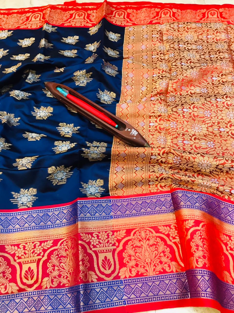 Navy blue color kanchipuram handloom weaving silk saree with zari work