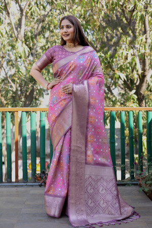 Beautiful Magenta Color Woven Saree | Lovely Wedding Mall