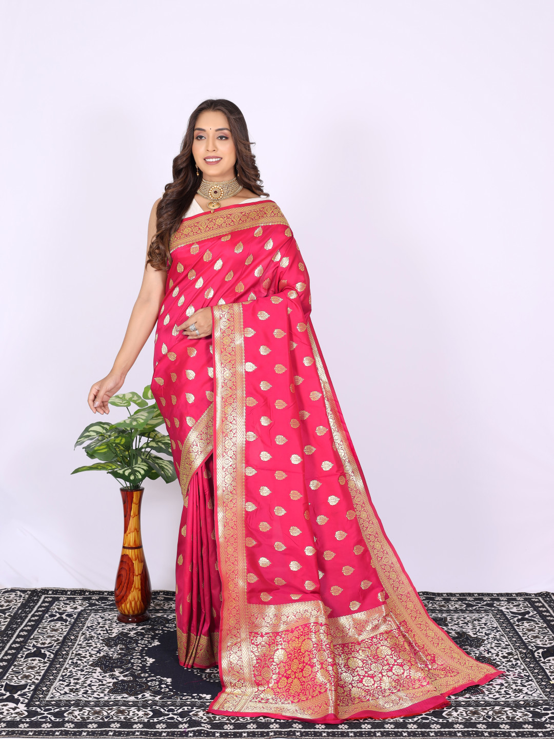 Pink color pure banarasi silk saree with zari weaving work