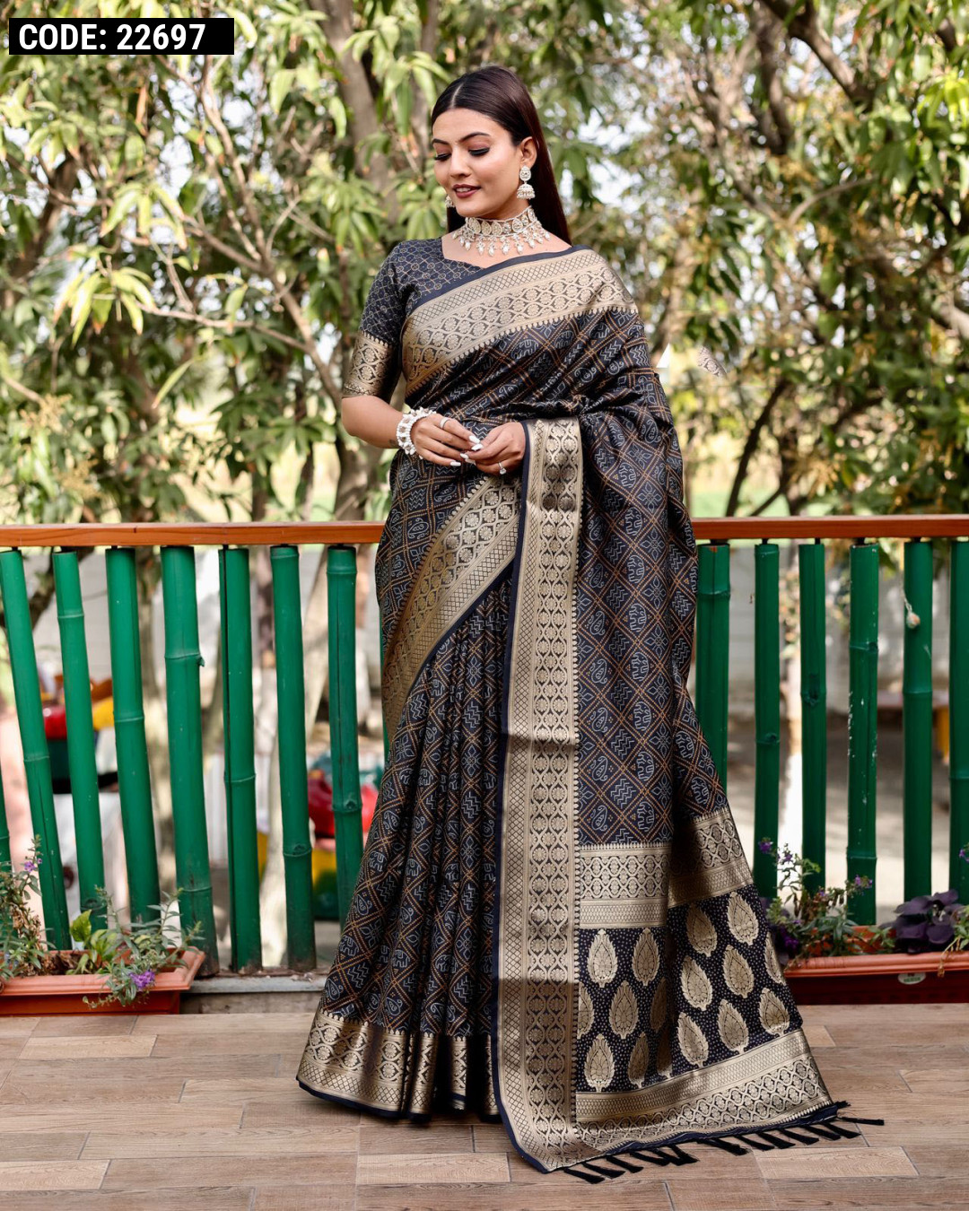 Black cotton saree | Black cotton saree, Cotton saree, Black cotton