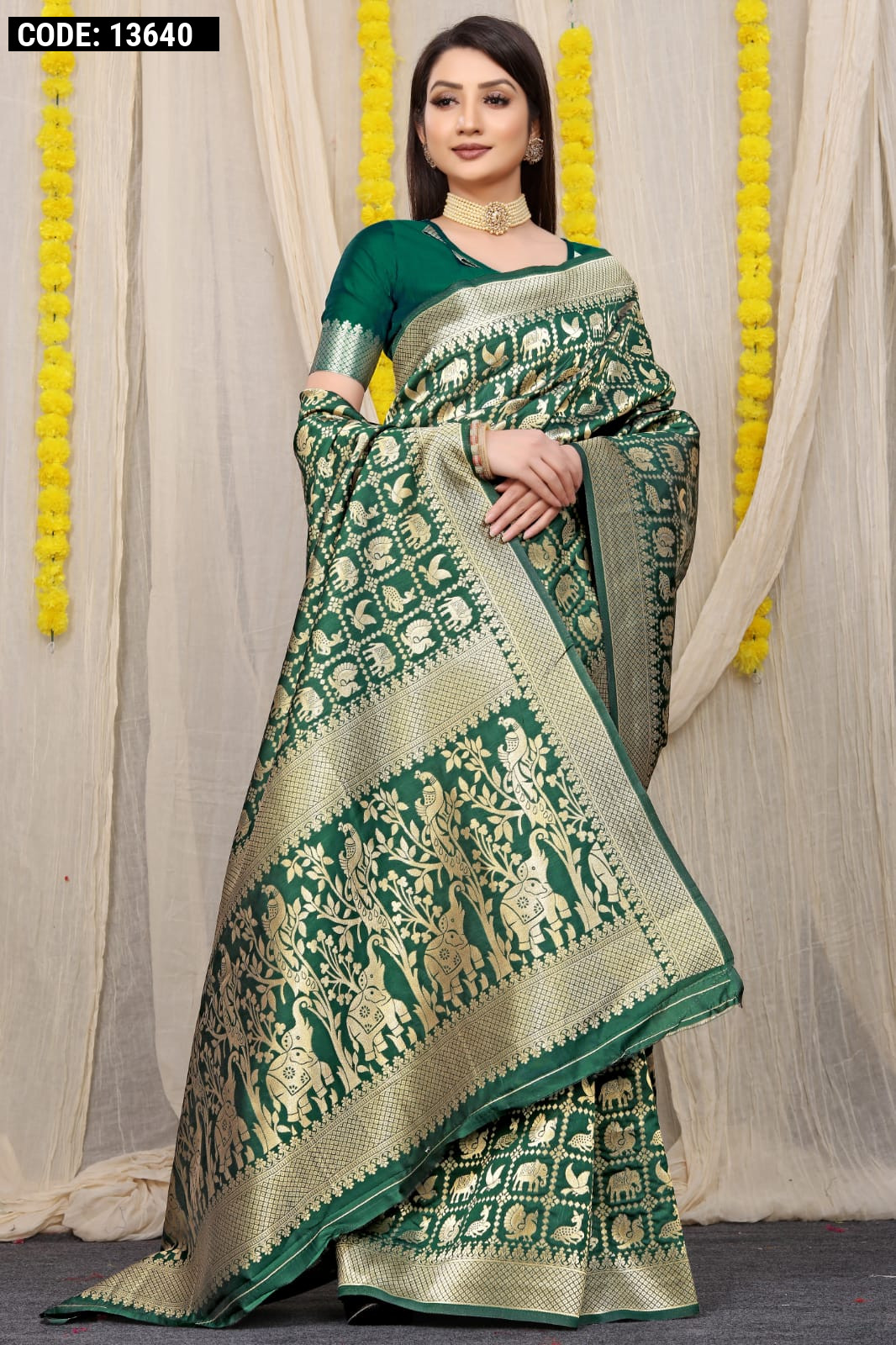 Peacock Green & Golden Blend Woven Kanjivaram Silk Saree – Ethnos