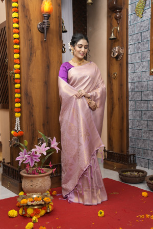 Anusree Nair looks stunning in a pink saree!