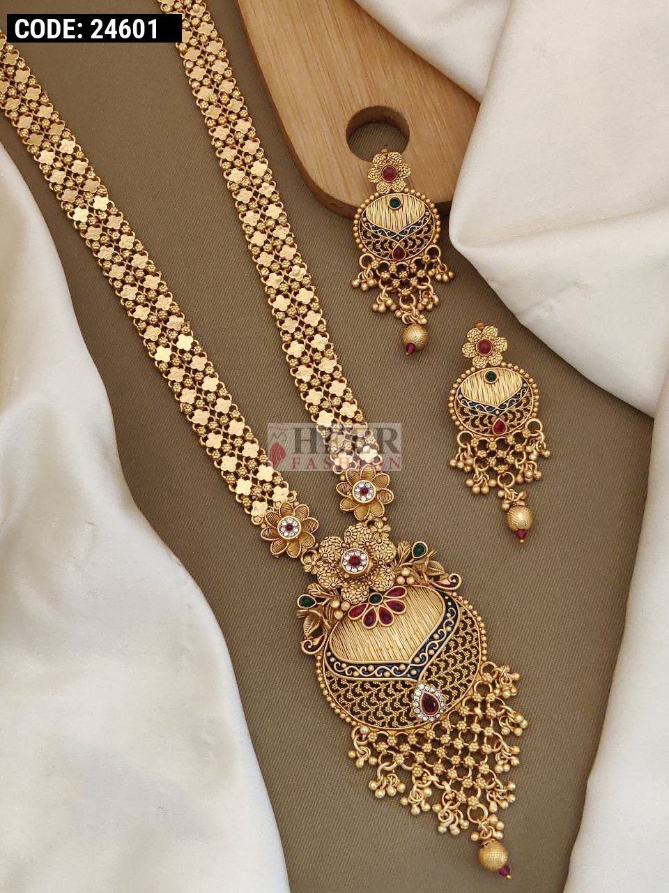 Fancy gold long hot sale necklace designs