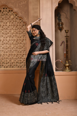 Stunning Black Colour Saree With Heavy Brocade Blouse Banarasi Beautiful  Zari Work In Form Of Traditional Motifs Soft Silk Saree