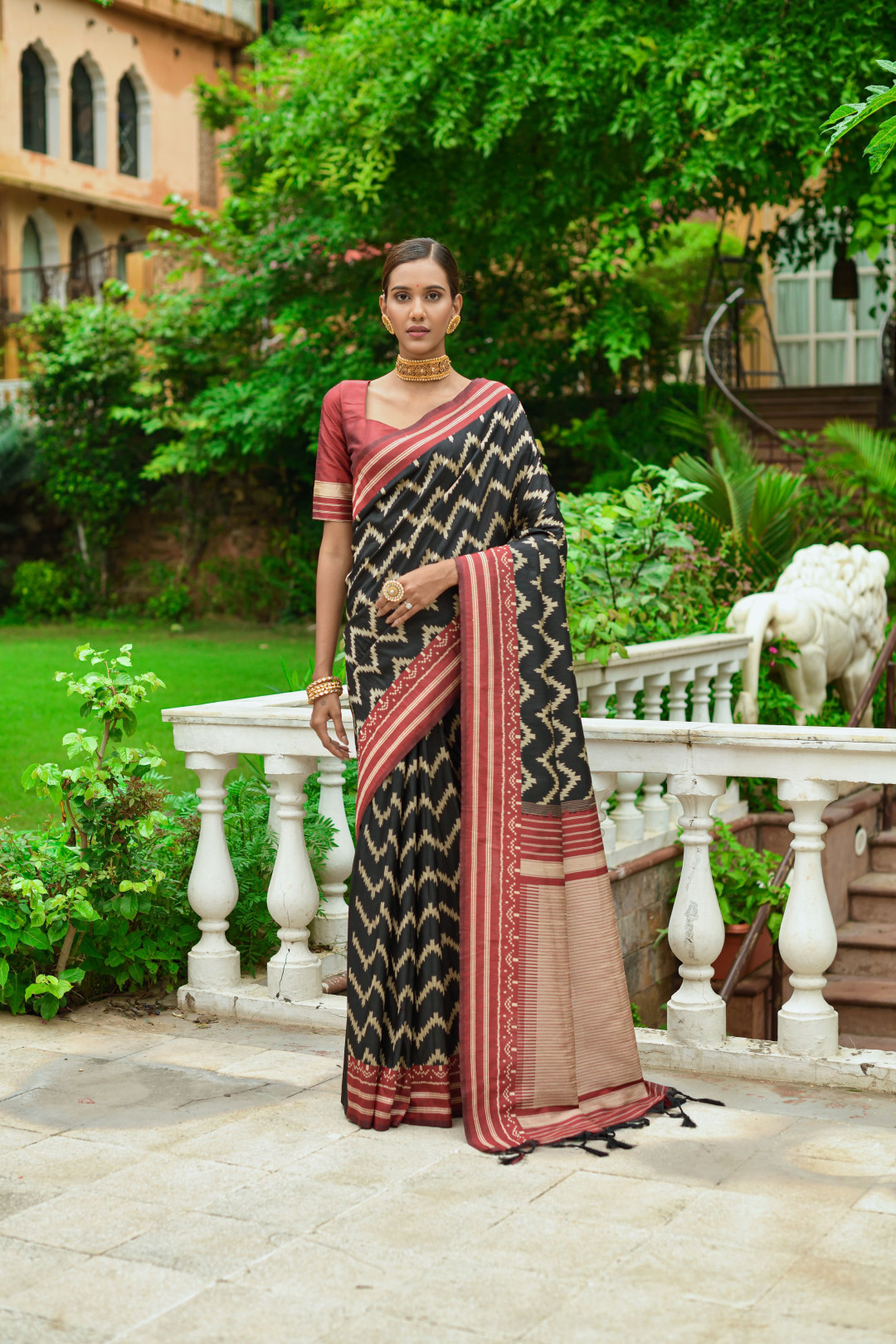 Printed Pure Silk Saree in Black, Blue and Green | Bengal Looms