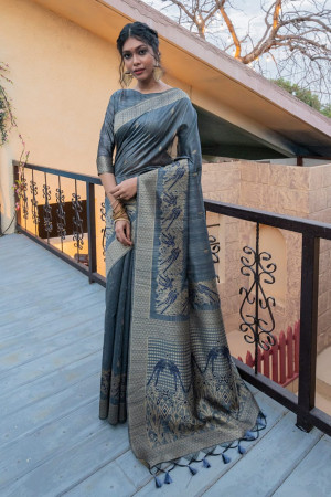 Heer Fashion - Beautiful leheriya design banarasi saree... | Facebook