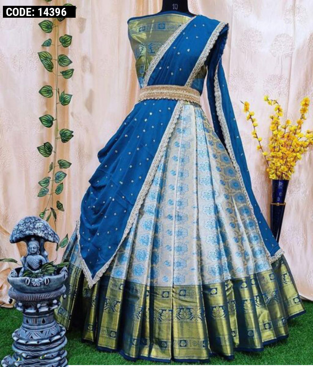 Get That Traditional Yet Beautifully Unique Look In Awesome Banarsi Lehenga,  Rich In Color And Variety In Designs! | Weddingplz | Lehenga designs,  Bridal lehenga designs, Banarasi lehenga