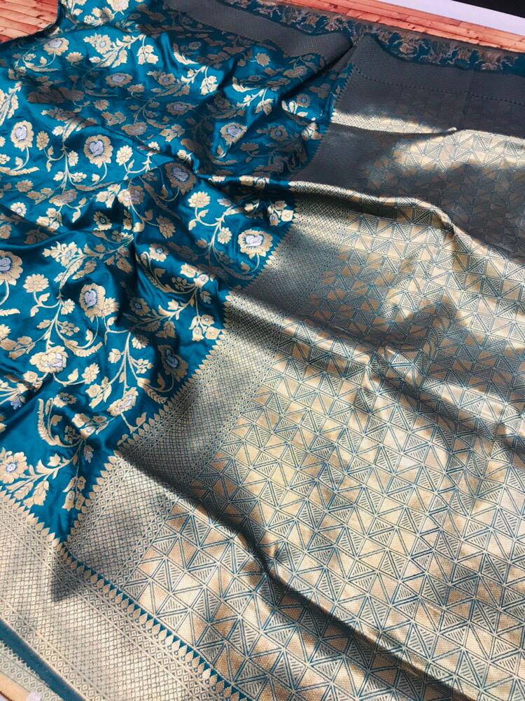 Kanchipuram handloom silk saree with silver and golden zari work
