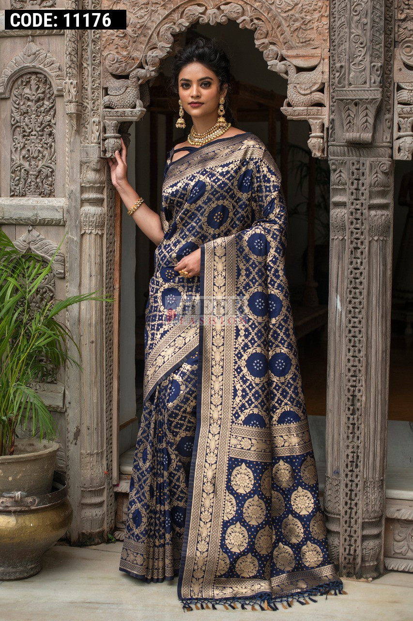 Buy BREEOOH FAB COTTON BANDHANI PRINTED SAREE NAVY BLUE Online at Best  Prices in India - JioMart.