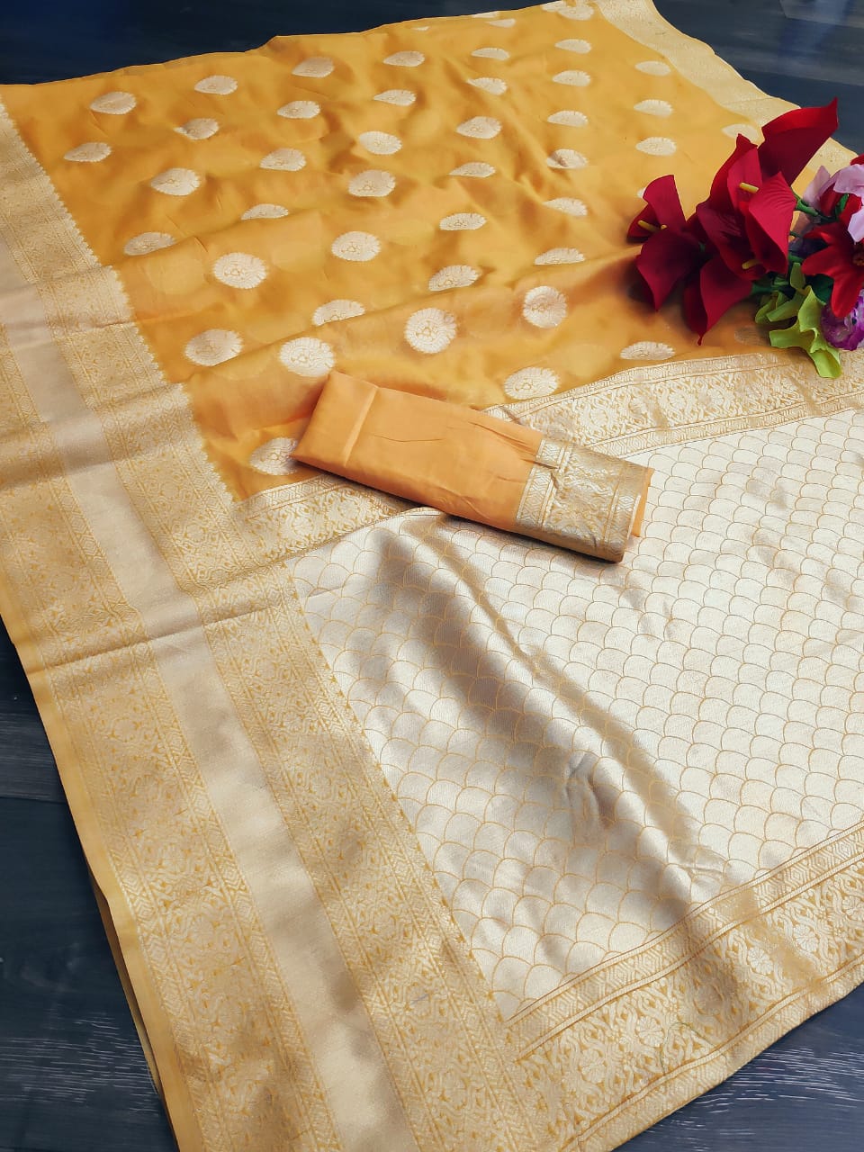 Soft cotton silk saree with jacquard weaving butta