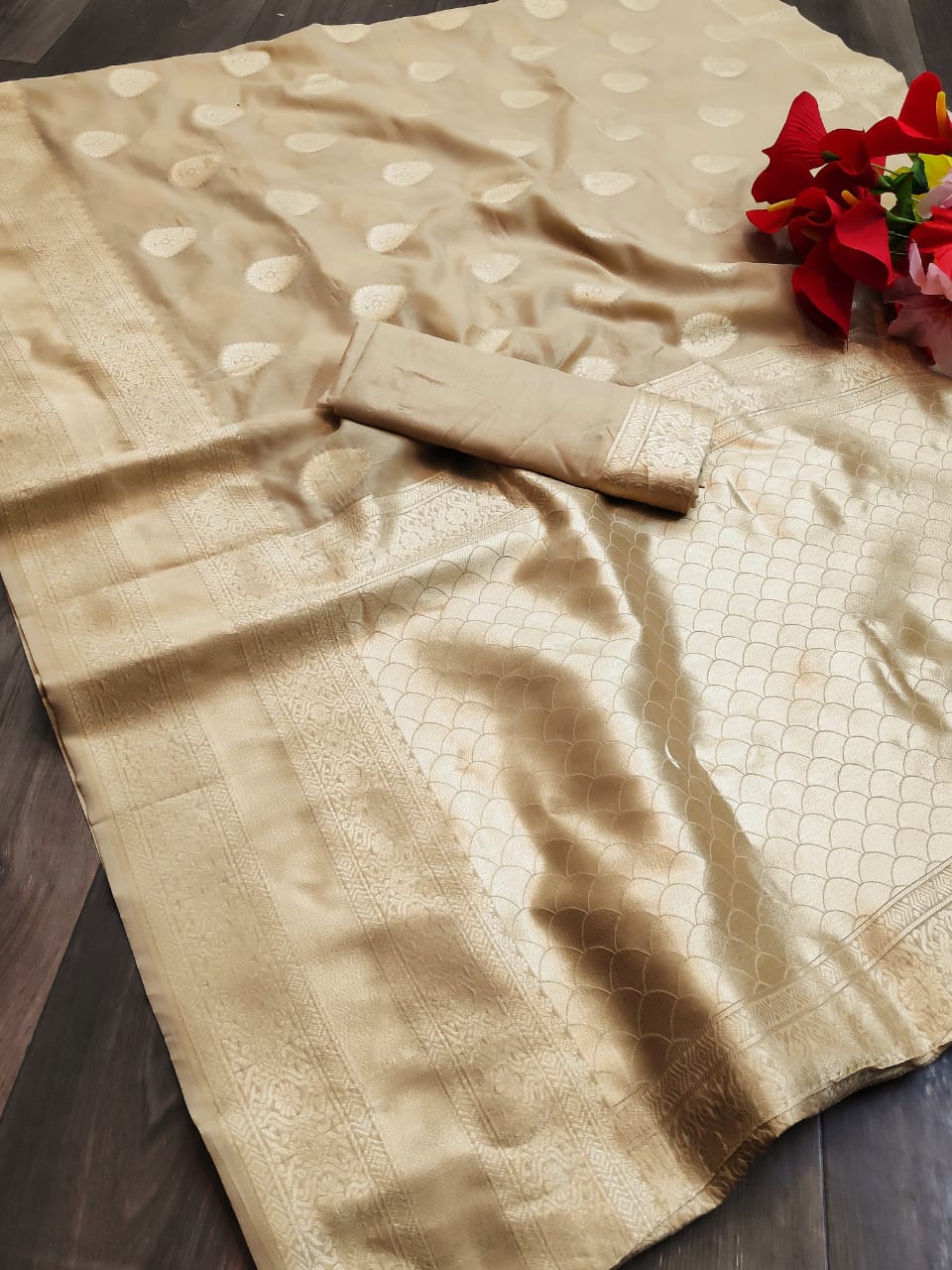 Soft cotton silk saree with jacquard weaving butta