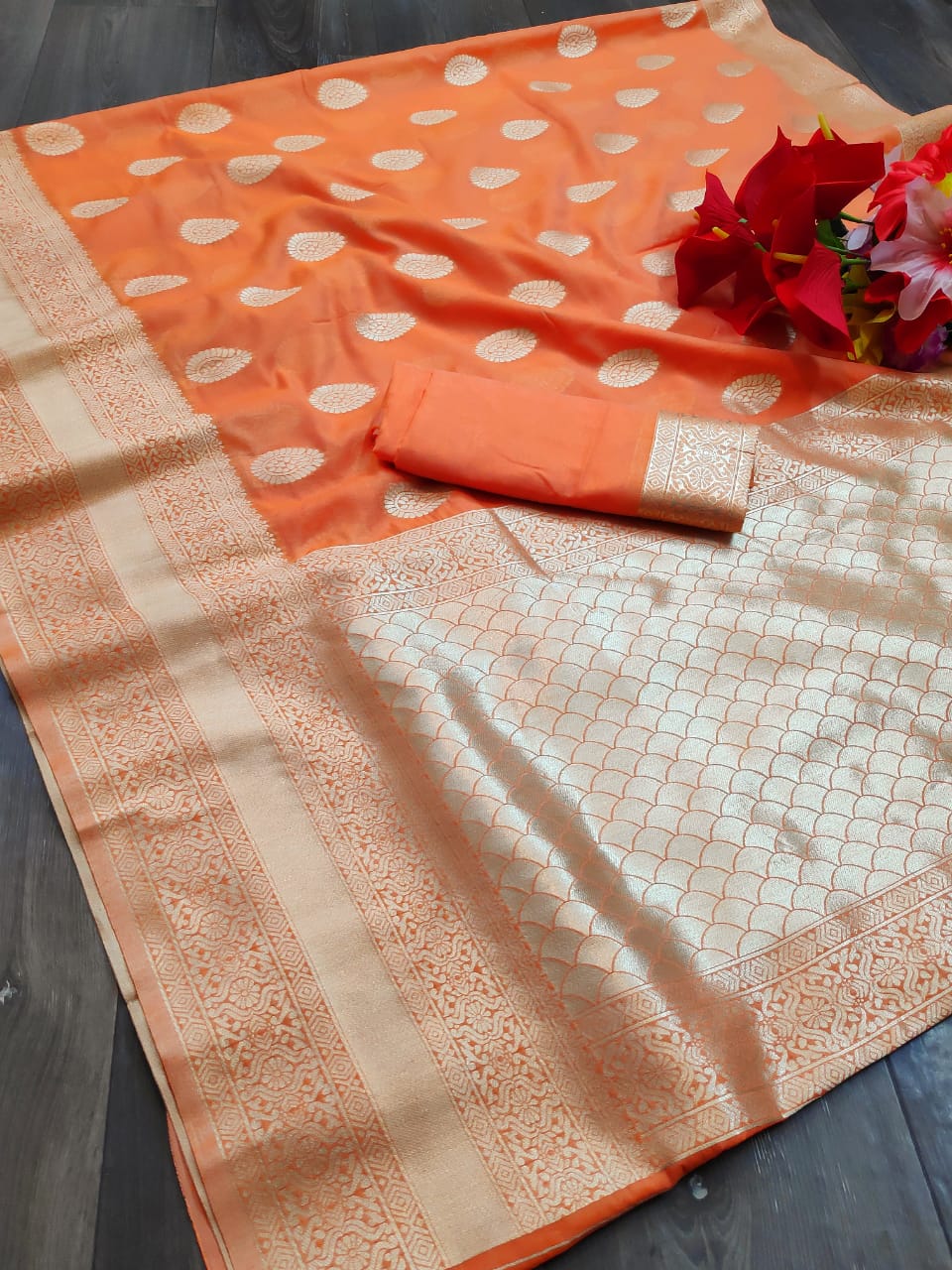 Soft cotton silk saree with jacquard weaving butta