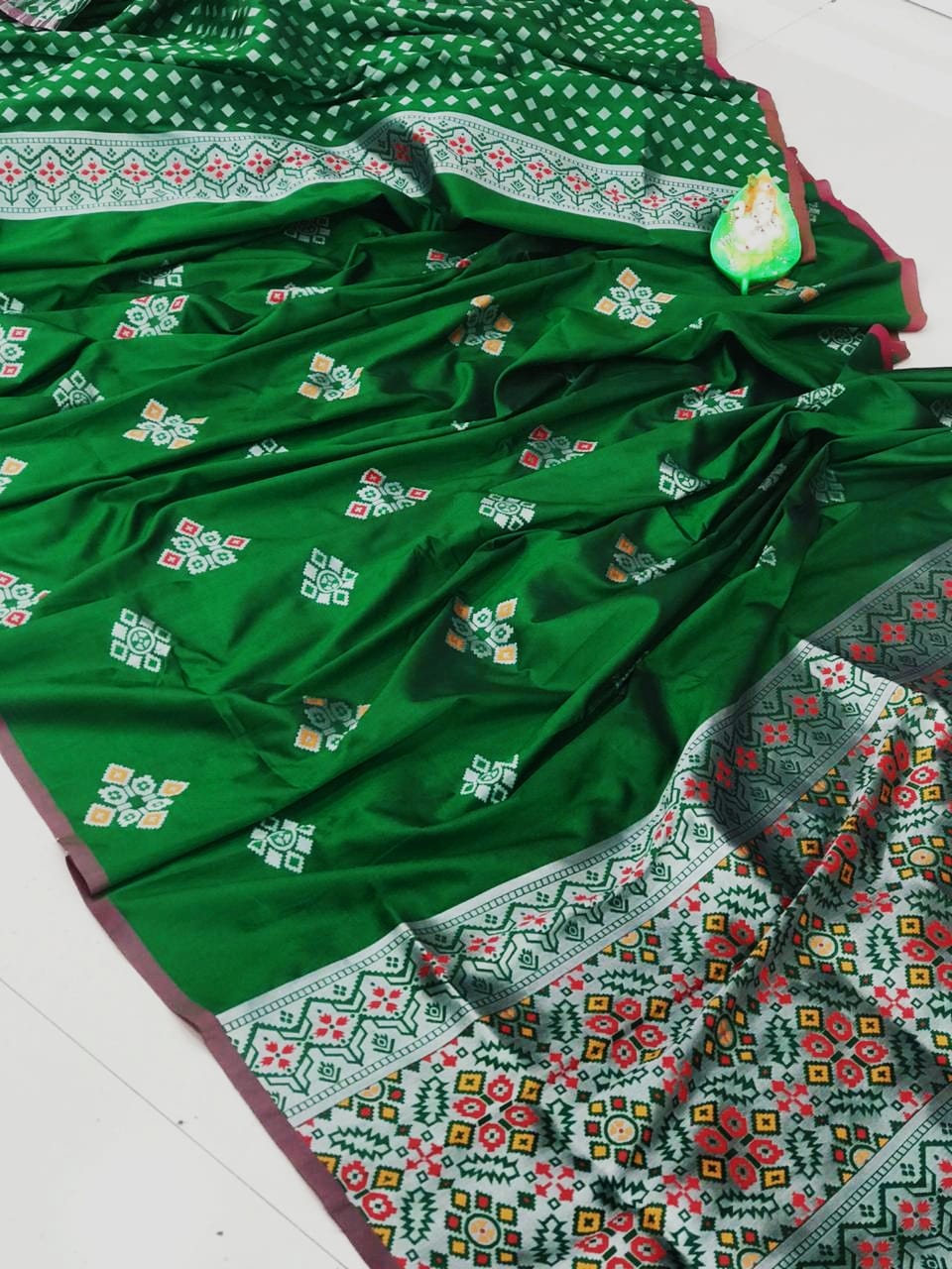 Lichi silk jacquard weaving saree