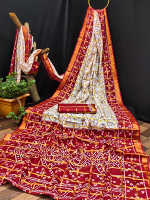Red and white color soft cotton saree with panetar printed work